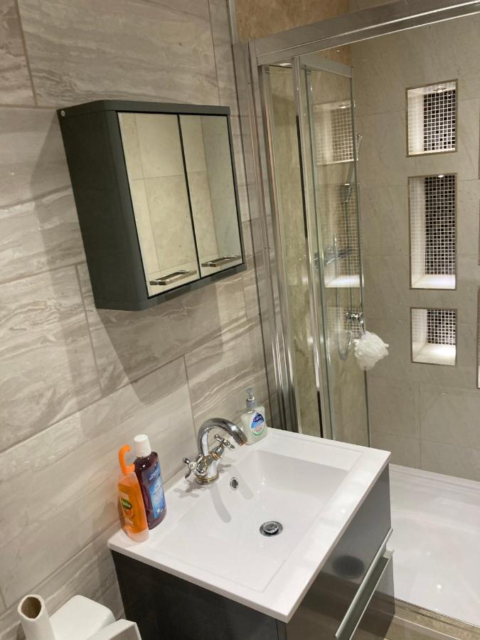 London Retreat Apartment Luaran gambar
